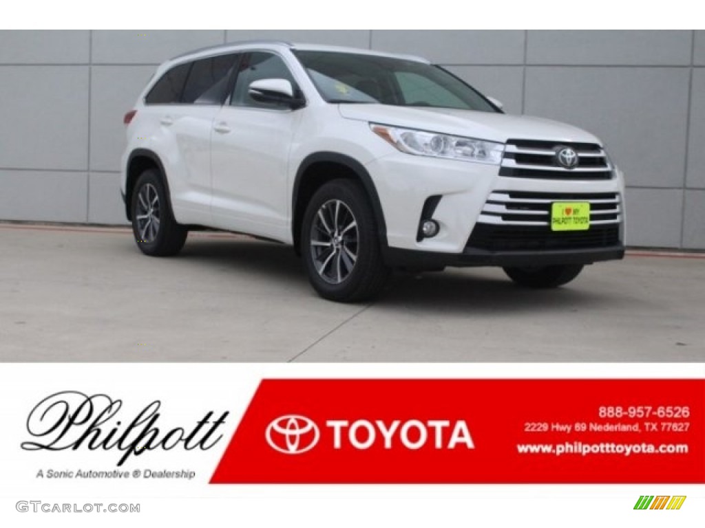 Blizzard White Pearl Toyota Highlander