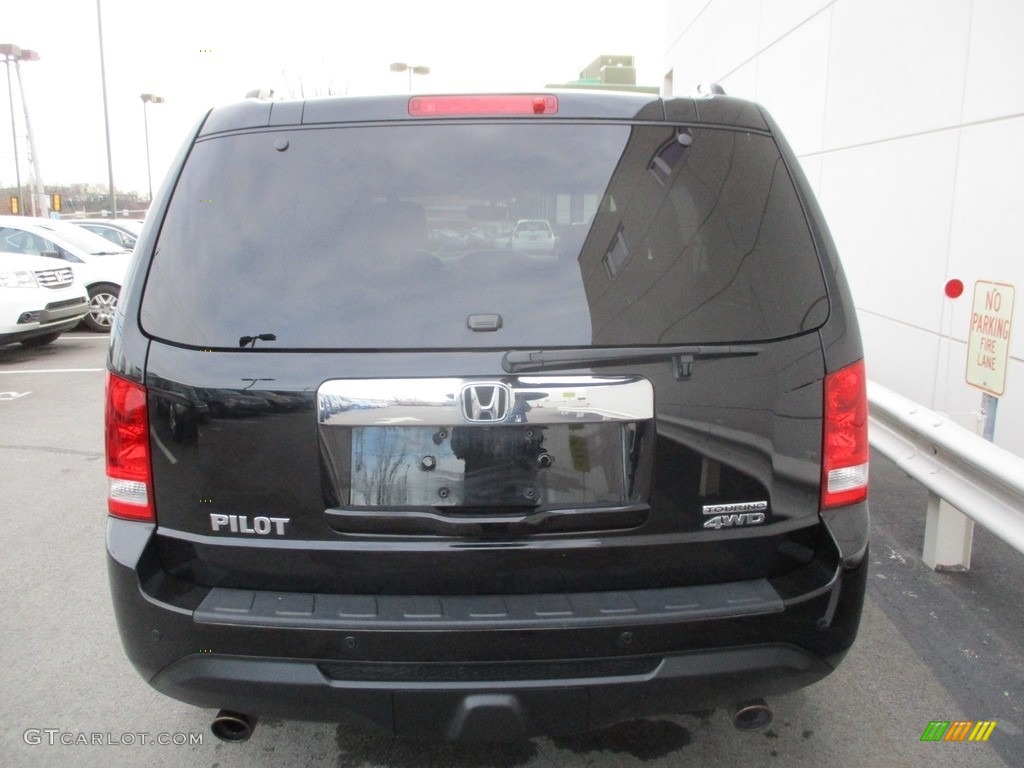 2015 Pilot Touring 4WD - Crystal Black Pearl / Black photo #4