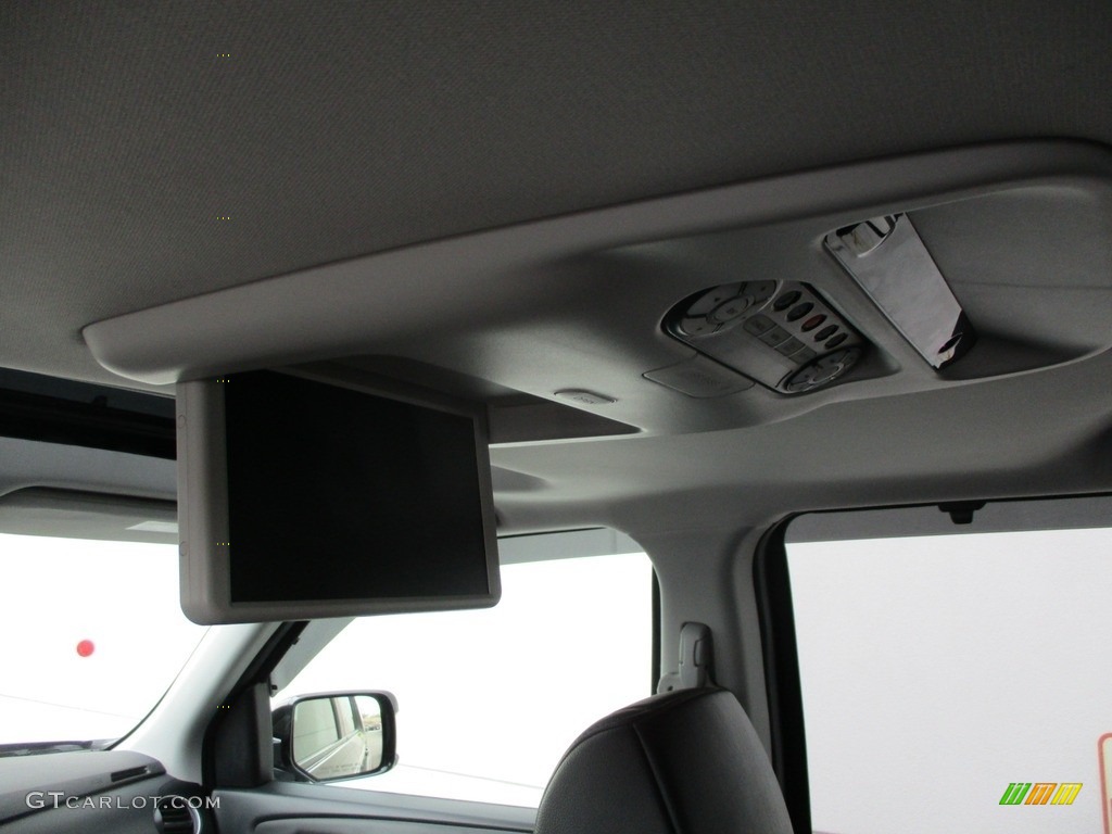 2015 Pilot Touring 4WD - Crystal Black Pearl / Black photo #13