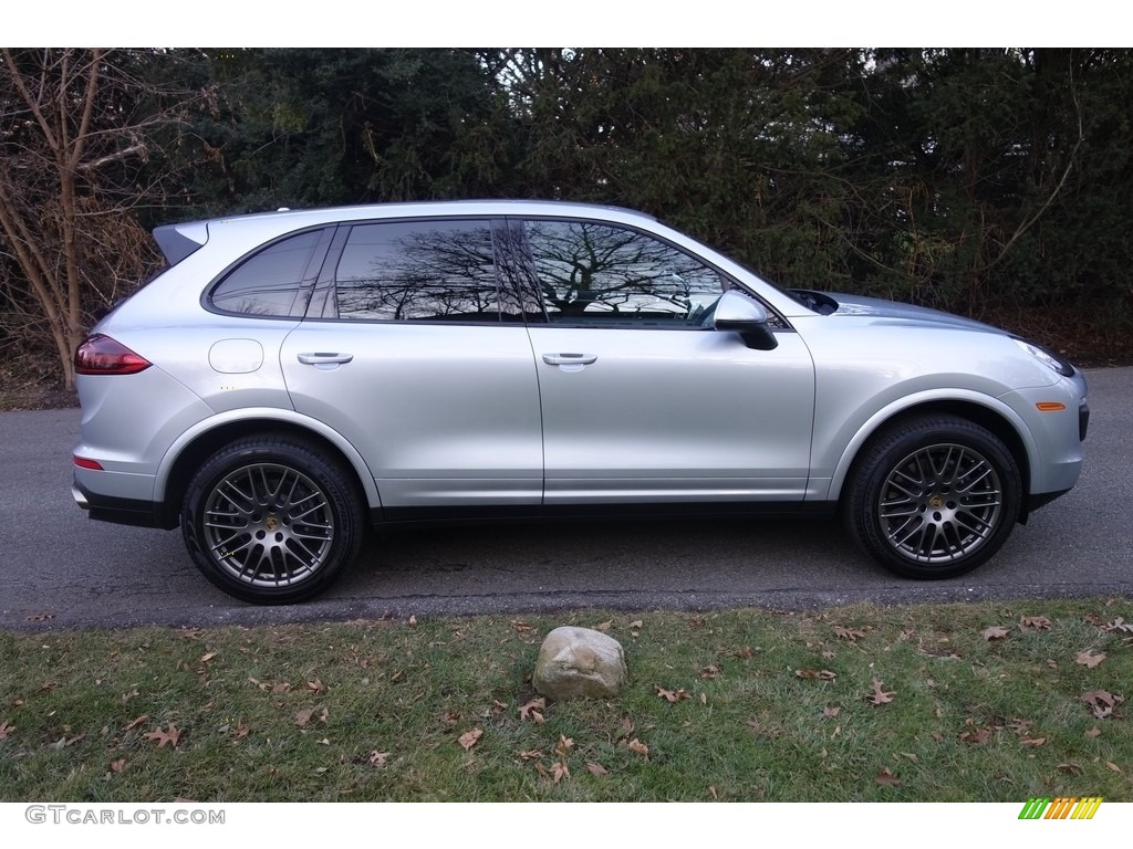 2017 Cayenne Platinum Edition - Rhodium Silver Metallic / Black photo #7