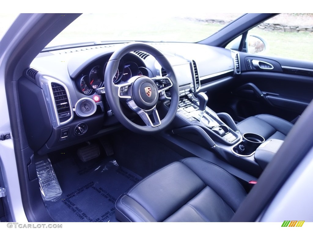 2017 Cayenne Platinum Edition - Rhodium Silver Metallic / Black photo #10