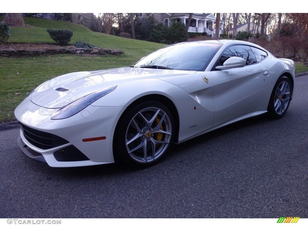 Bianco Avus 2015 Ferrari F12berlinetta Standard F12berlinetta Model Exterior Photo #124542349