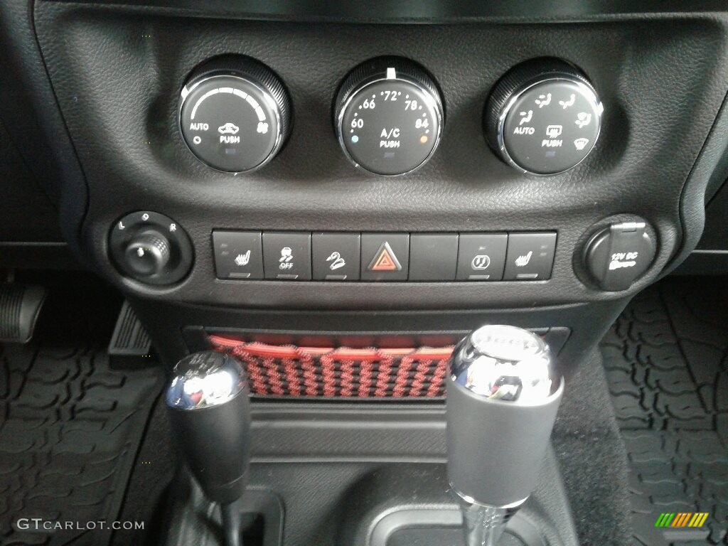 2018 Wrangler Rubicon 4x4 - Rhino / Black photo #23