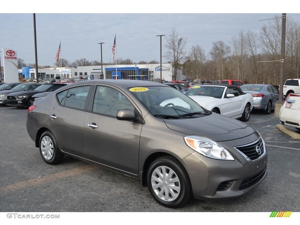 2013 Versa 1.6 S Sedan - Magnetic Gray / Charcoal photo #1