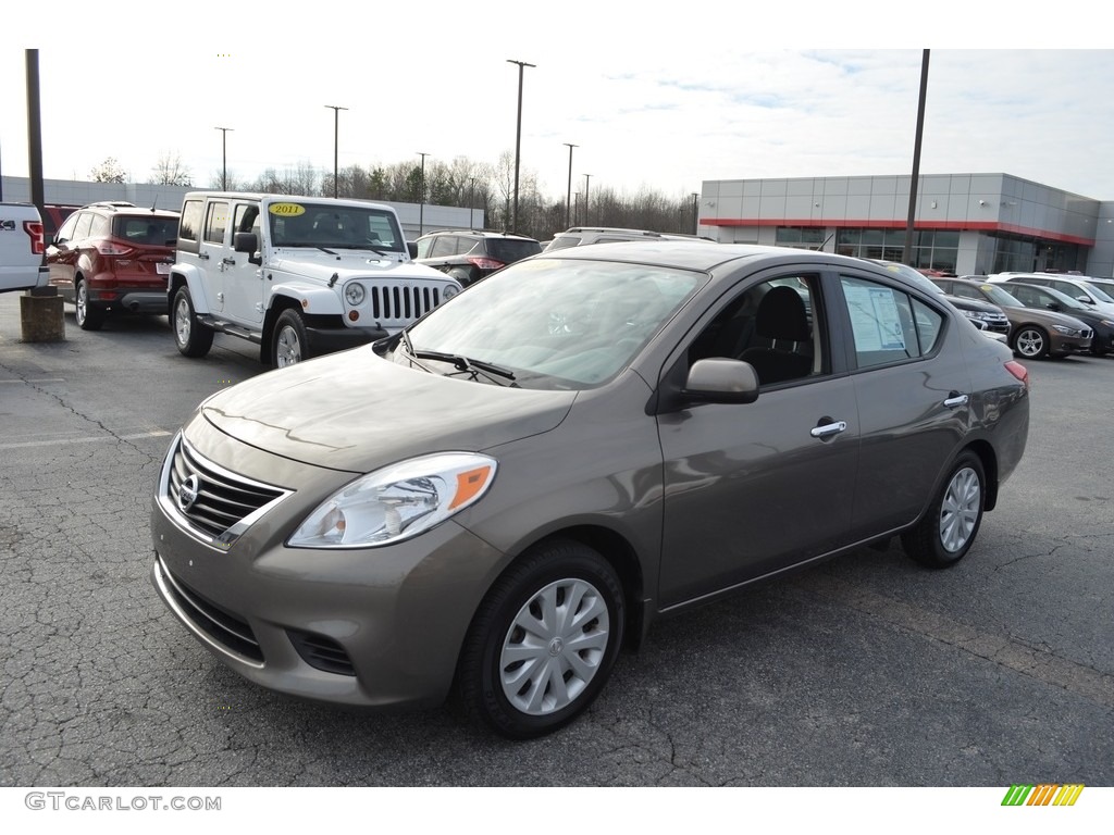 2013 Versa 1.6 S Sedan - Magnetic Gray / Charcoal photo #7