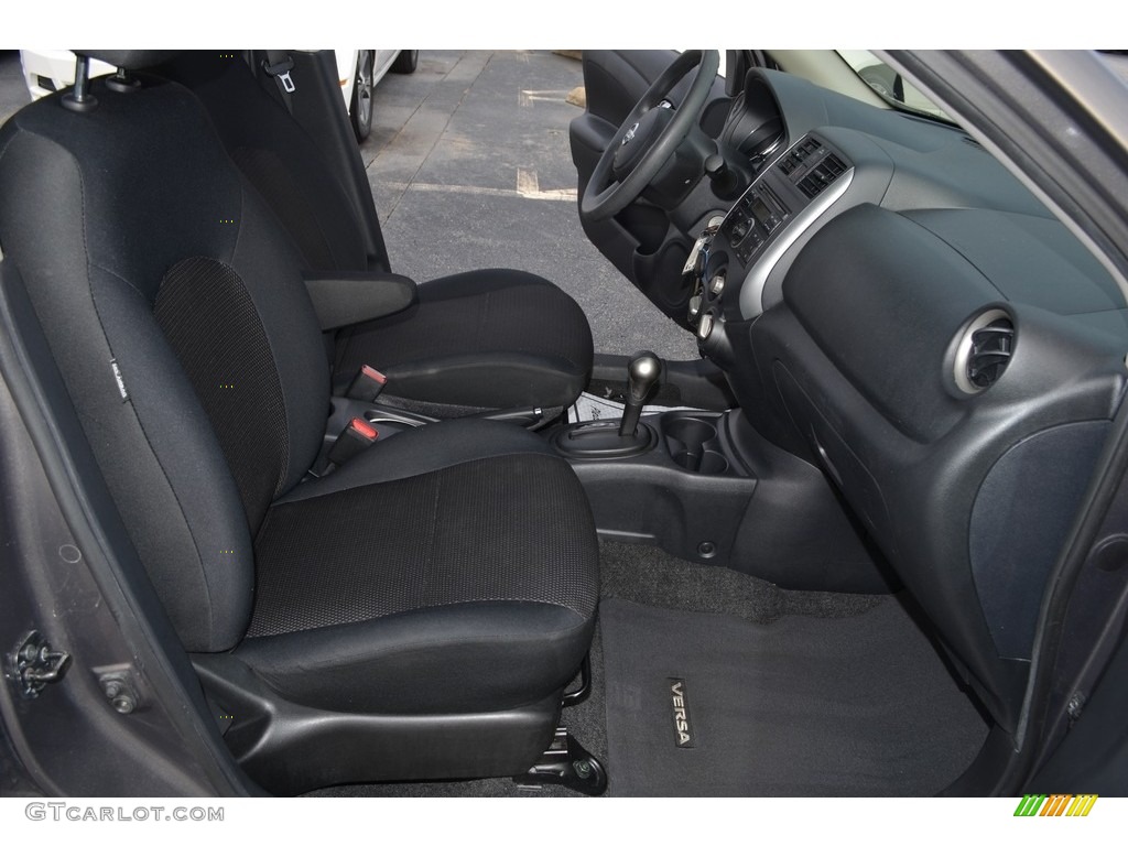 2013 Versa 1.6 S Sedan - Magnetic Gray / Charcoal photo #15