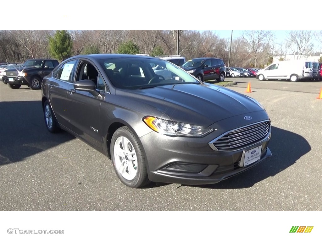 2018 Fusion Hybrid SE - Magnetic / Ebony photo #1