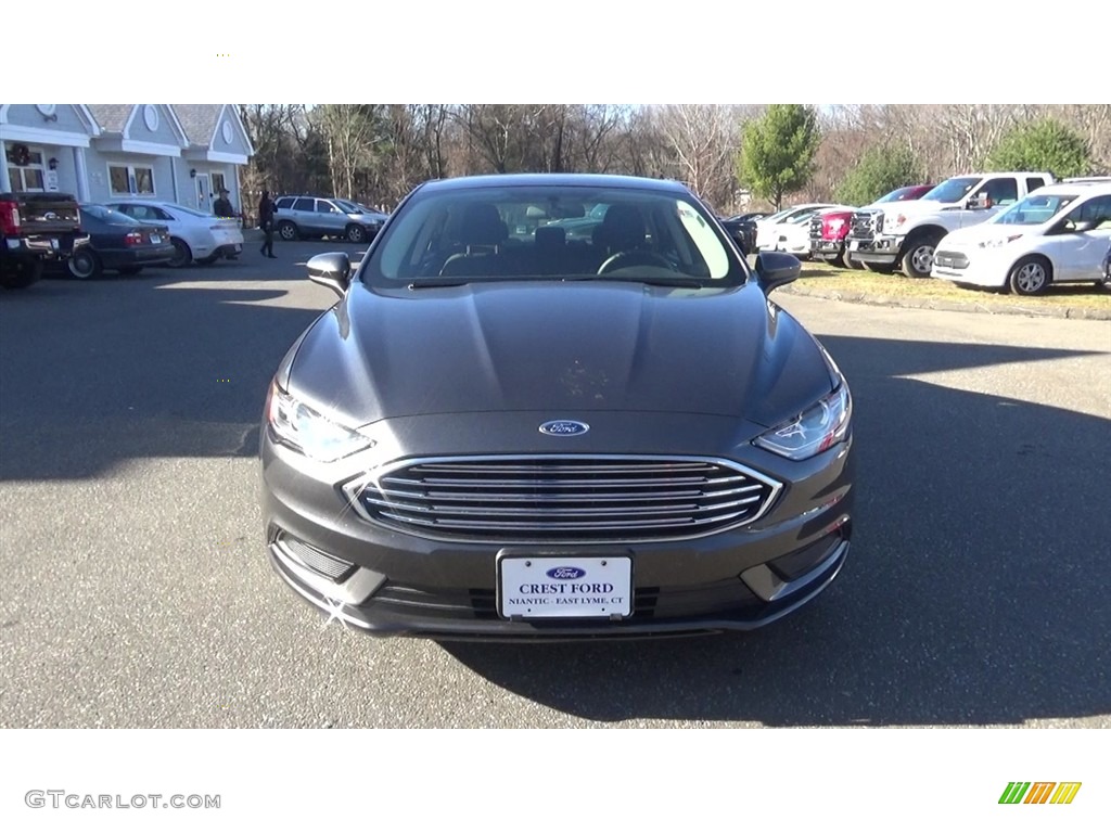 2018 Fusion Hybrid SE - Magnetic / Ebony photo #2