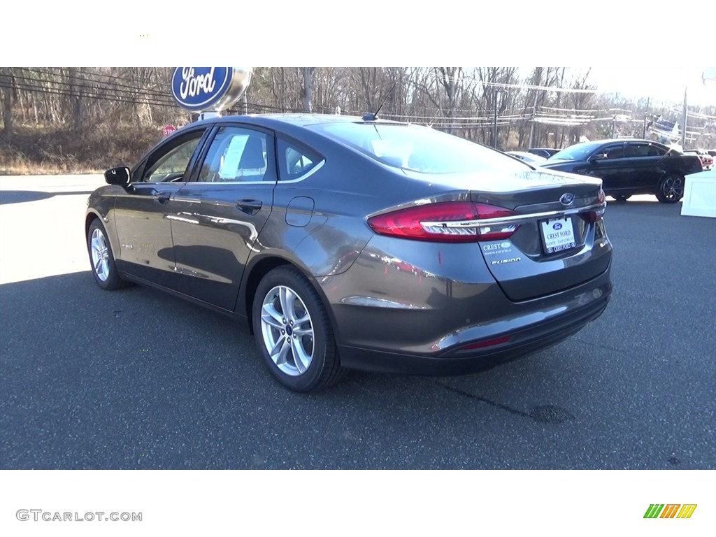 2018 Fusion Hybrid SE - Magnetic / Ebony photo #5