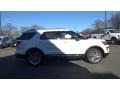 2018 White Platinum Ford Explorer XLT 4WD  photo #8