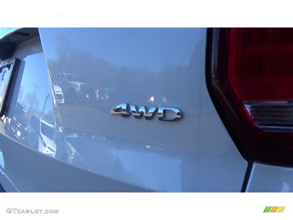 2018 Explorer XLT 4WD - White Platinum / Ebony Black photo #9