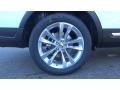 2018 White Platinum Ford Explorer XLT 4WD  photo #23