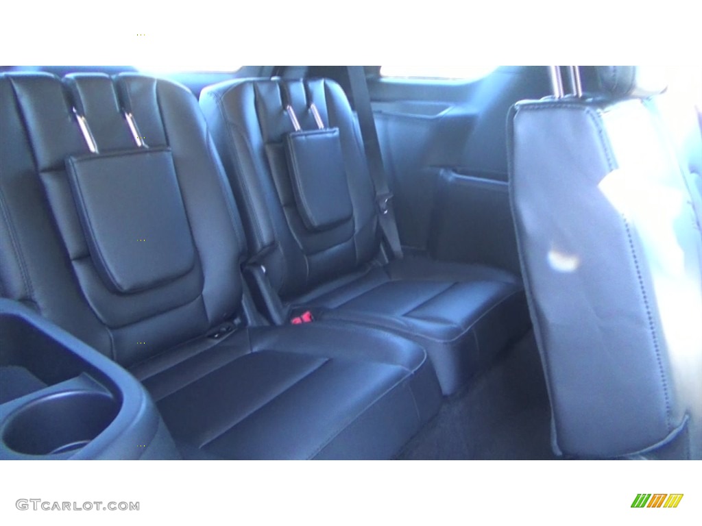 2018 Explorer XLT 4WD - White Platinum / Ebony Black photo #25
