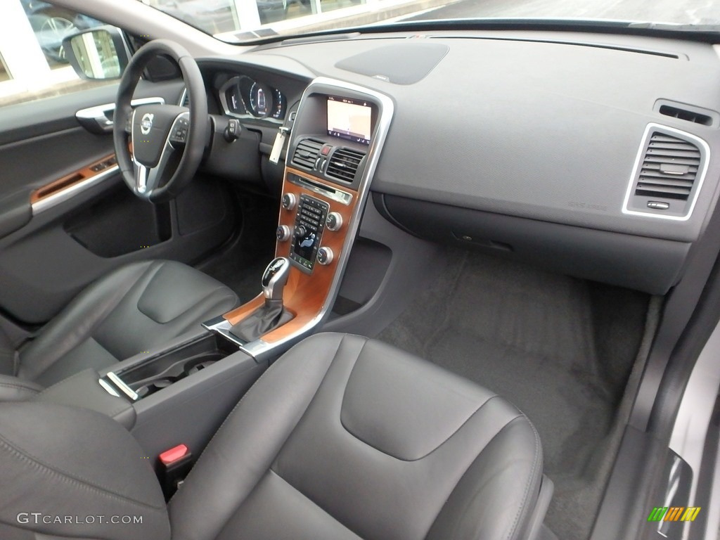 Off Black Interior 2017 Volvo XC60 T5 AWD Inscription Photo #124560764