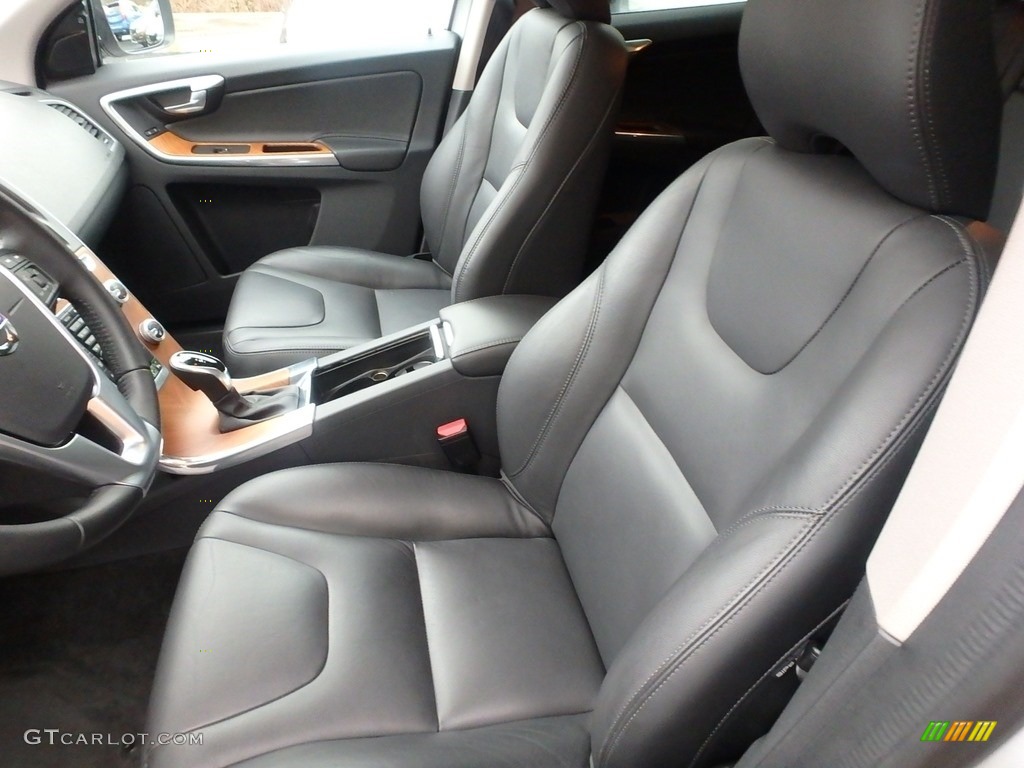 2017 Volvo XC60 T5 AWD Inscription Front Seat Photo #124560854