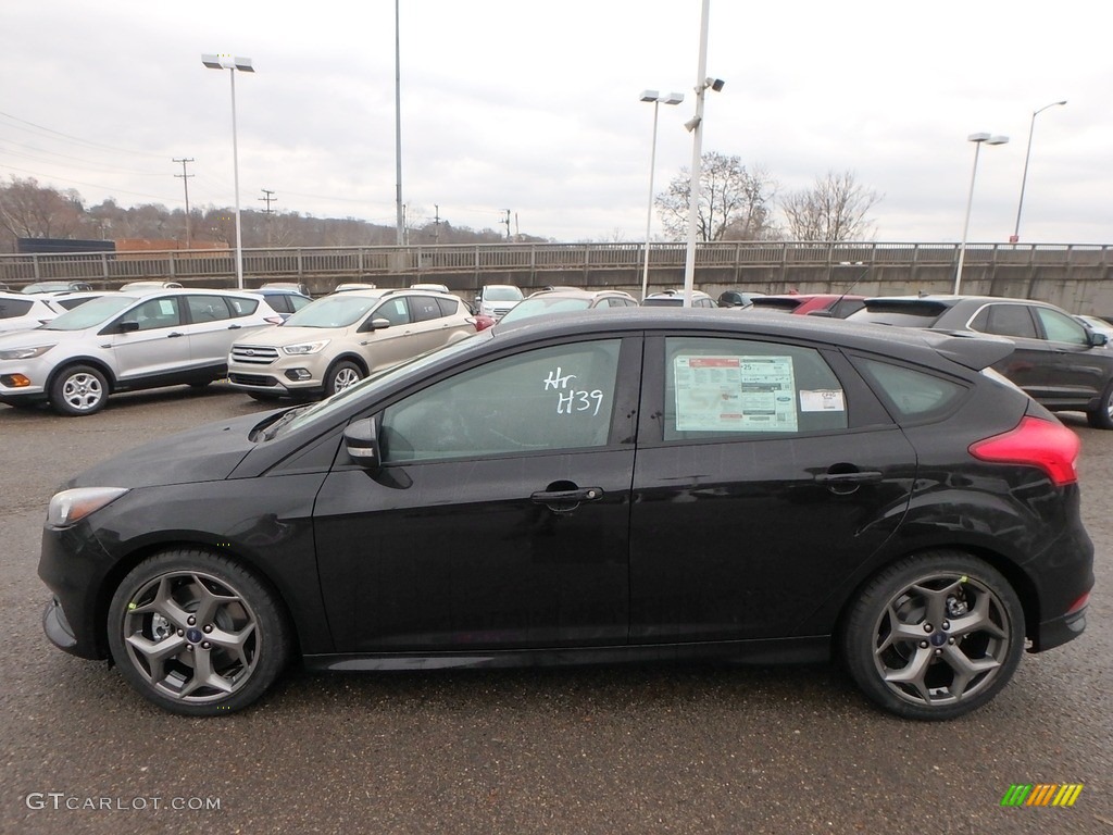 Shadow Black 2018 Ford Focus ST Hatch Exterior Photo #124562291