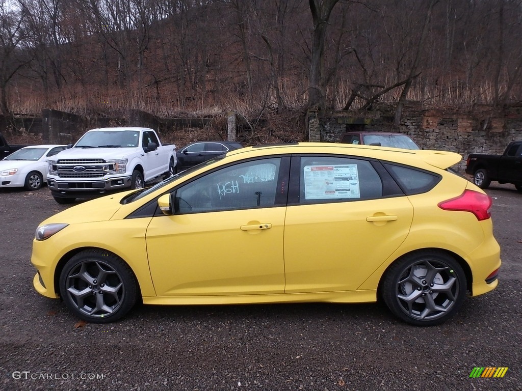 Triple Yellow 2018 Ford Focus ST Hatch Exterior Photo #124563275