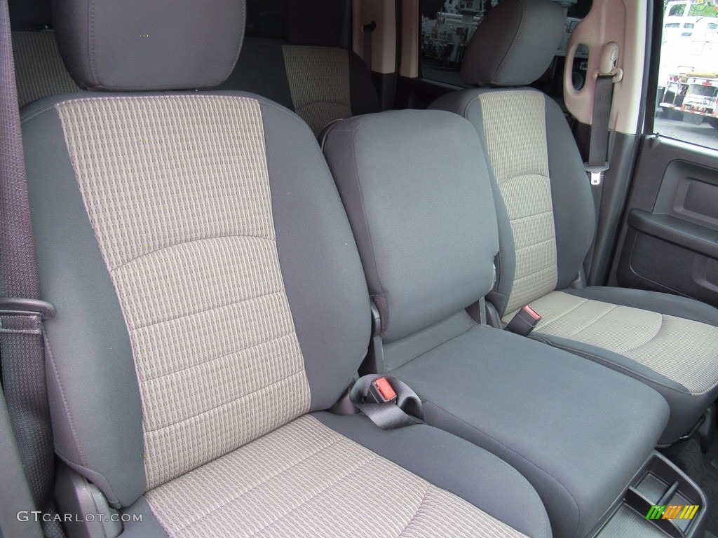 2011 Ram 1500 ST Crew Cab - Bright Silver Metallic / Dark Slate Gray/Medium Graystone photo #17