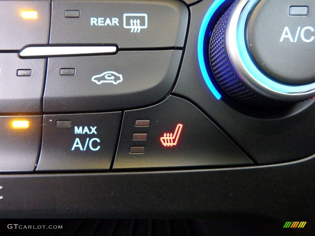2018 Ford Focus ST Hatch Controls Photo #124563641