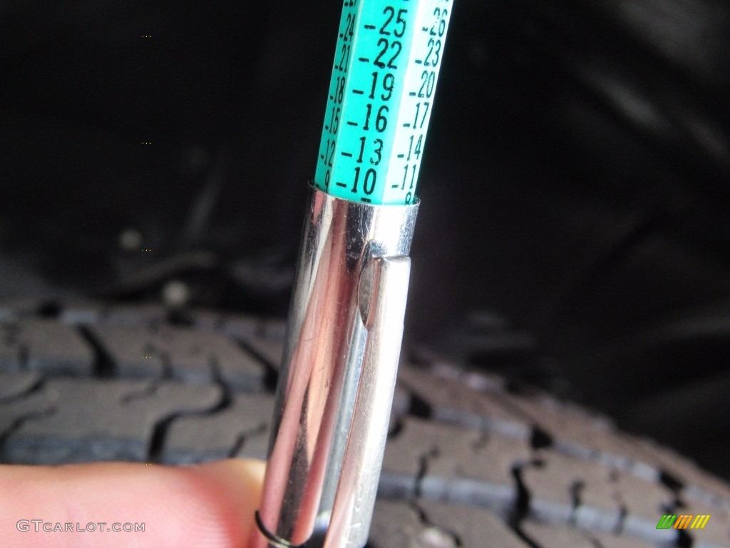 2011 Ram 1500 ST Crew Cab - Bright Silver Metallic / Dark Slate Gray/Medium Graystone photo #28