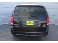 Brilliant Black Crystal Pearl - Grand Caravan R/T Photo No. 8