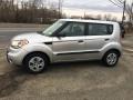 2010 Bright Silver Kia Soul 1.6  photo #7