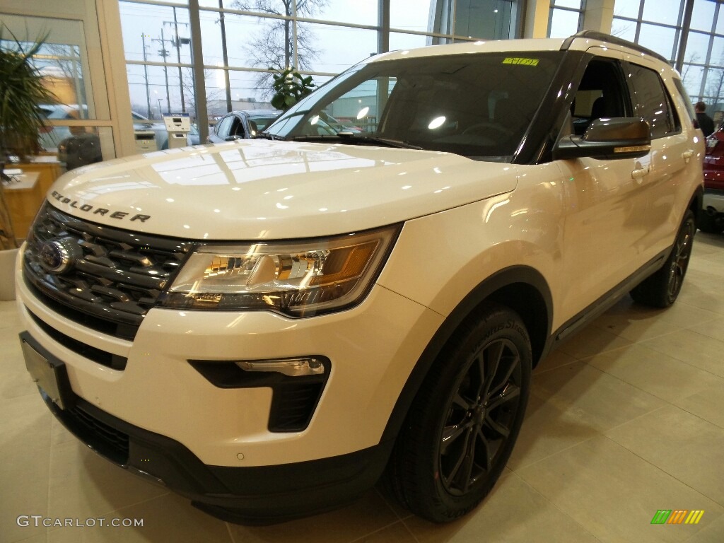 2018 Explorer XLT 4WD - White Platinum / Ebony Black photo #1
