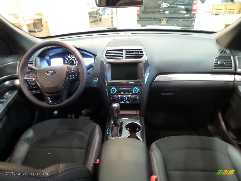 2018 Explorer XLT 4WD - White Platinum / Ebony Black photo #4