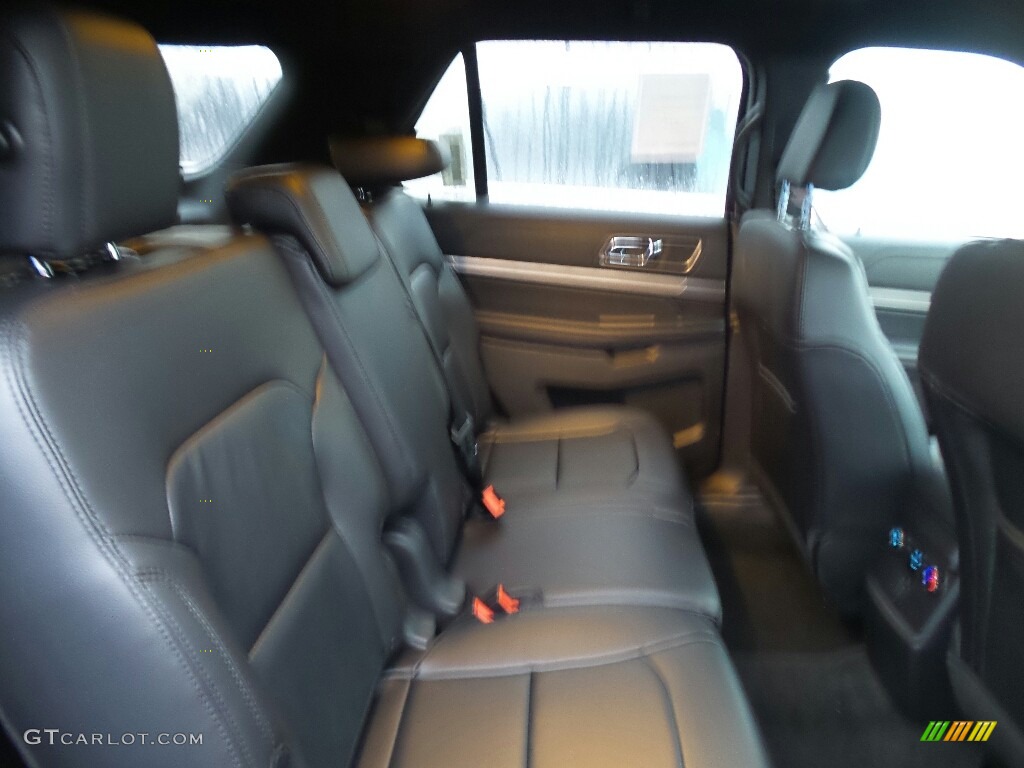 2018 Explorer XLT 4WD - Ruby Red / Ebony Black photo #5