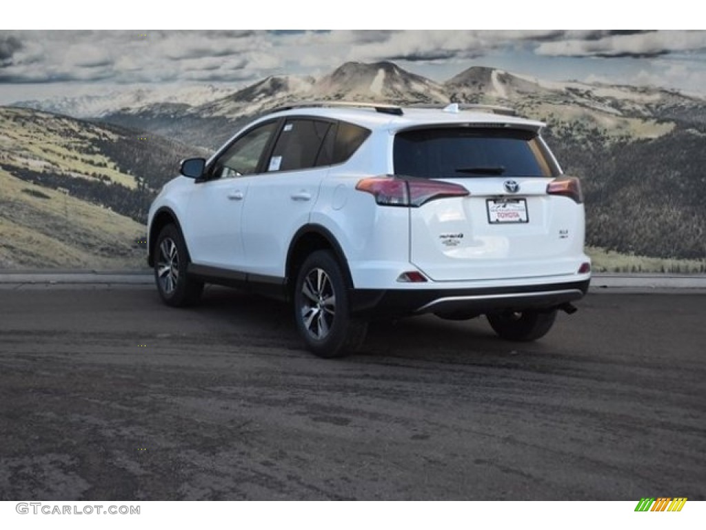2018 RAV4 XLE AWD - Super White / Ash photo #3