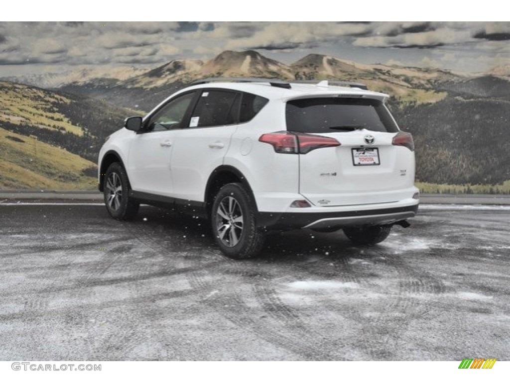 2018 RAV4 XLE AWD - Super White / Black photo #3