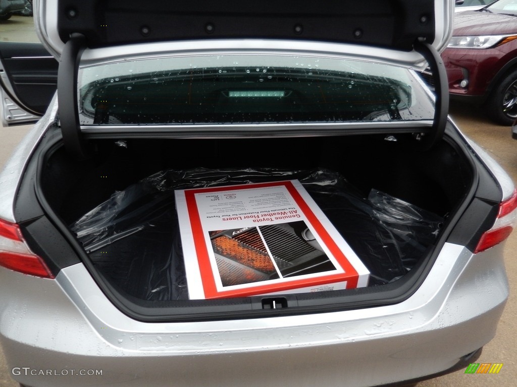 2018 Camry LE - Celestial Silver Metallic / Black photo #7