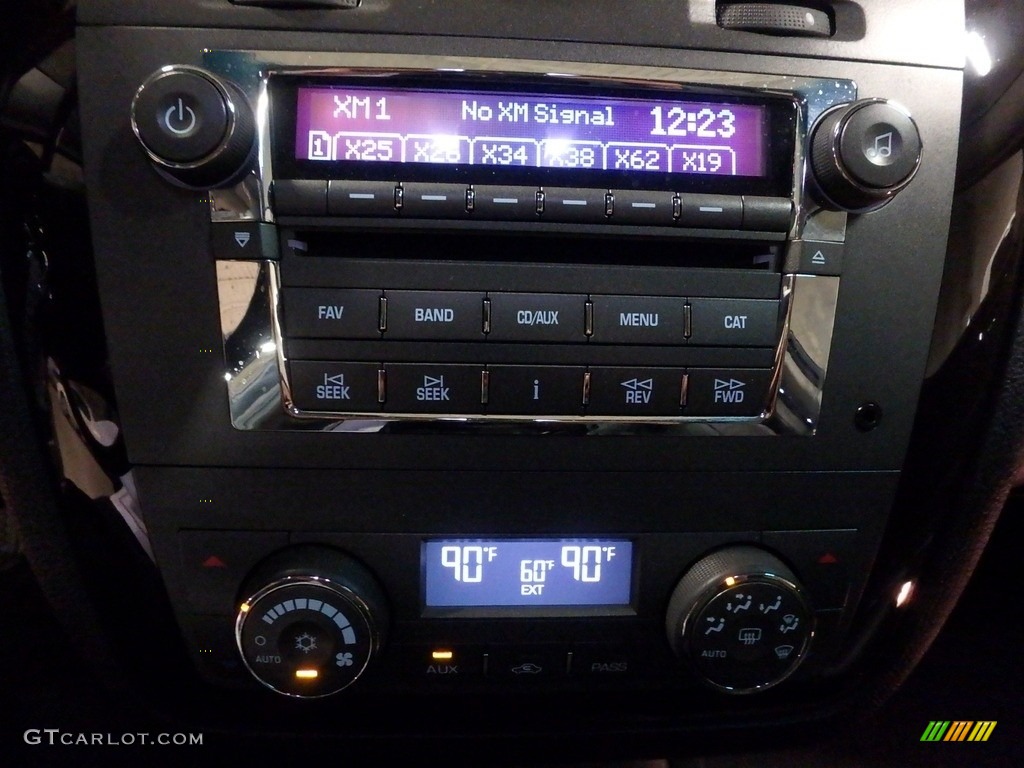 2011 DTS Luxury - Black Raven / Ebony photo #24