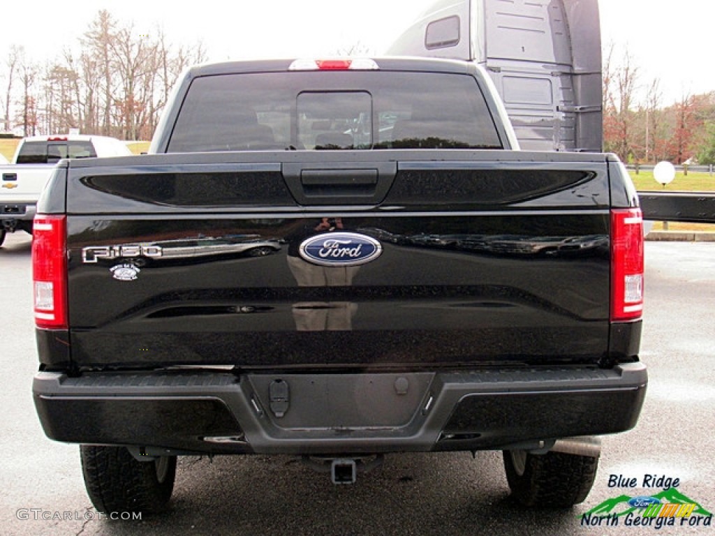 2017 F150 XL SuperCrew 4x4 - Shadow Black / Earth Gray photo #4
