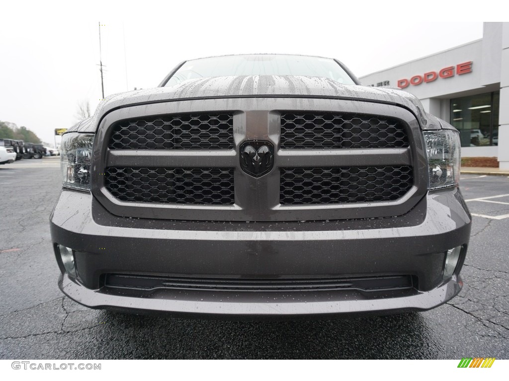 2018 1500 Express Crew Cab 4x4 - Granite Crystal Metallic / Black/Diesel Gray photo #2