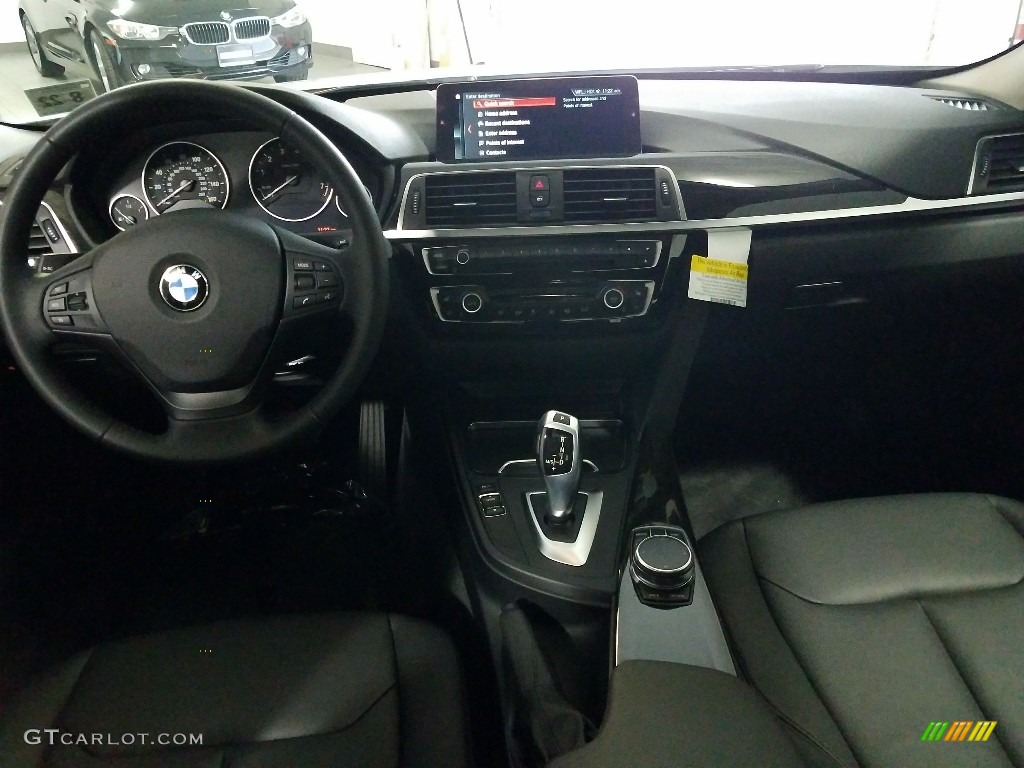 2018 3 Series 320i xDrive Sedan - Glacier Silver Metallic / Black photo #20