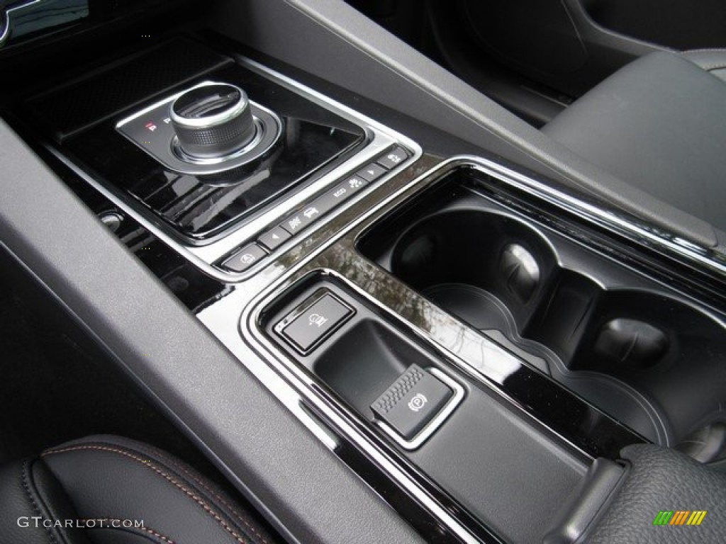2018 Jaguar F-PACE 30t AWD Prestige Transmission Photos