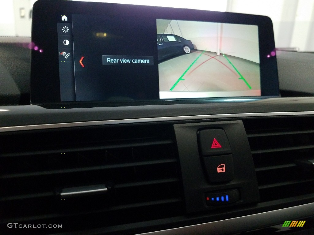 2018 3 Series 320i xDrive Sedan - Glacier Silver Metallic / Black photo #27