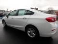 Summit White - Cruze LT Photo No. 4