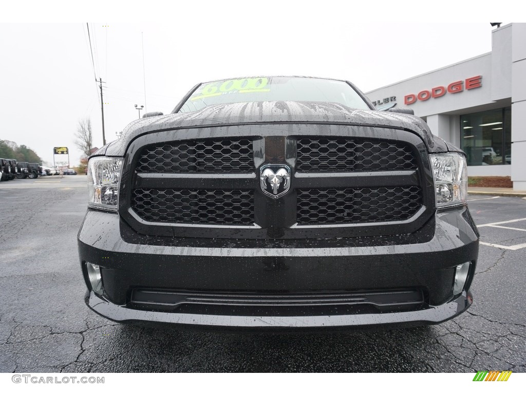 2018 1500 Express Quad Cab - Brilliant Black Crystal Pearl / Black/Diesel Gray photo #2