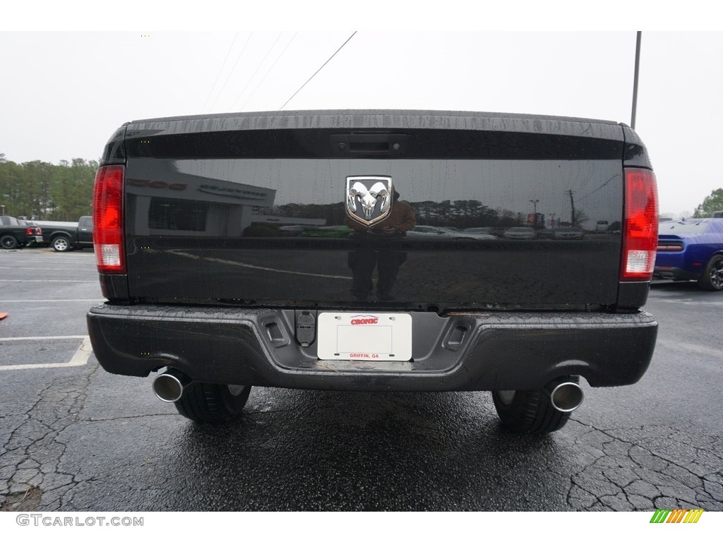 2018 1500 Express Quad Cab - Brilliant Black Crystal Pearl / Black/Diesel Gray photo #6