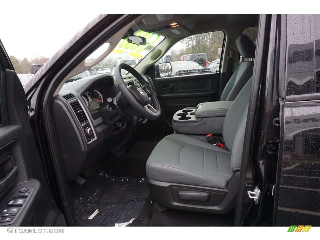 2018 1500 Express Quad Cab - Brilliant Black Crystal Pearl / Black/Diesel Gray photo #9