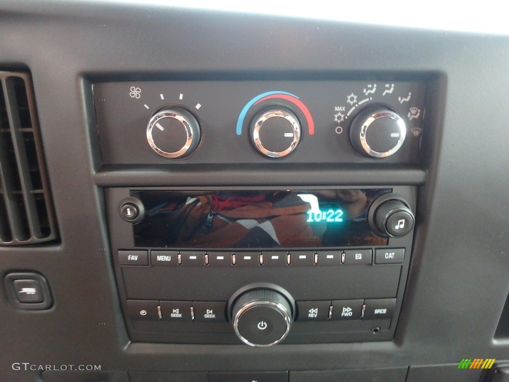 2018 Chevrolet Express 2500 Cargo WT Controls Photo #124581911