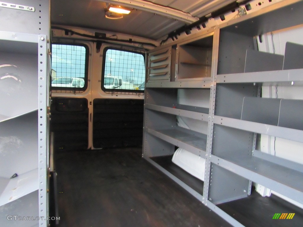 2014 Express 2500 Cargo WT - Summit White / Medium Pewter photo #18