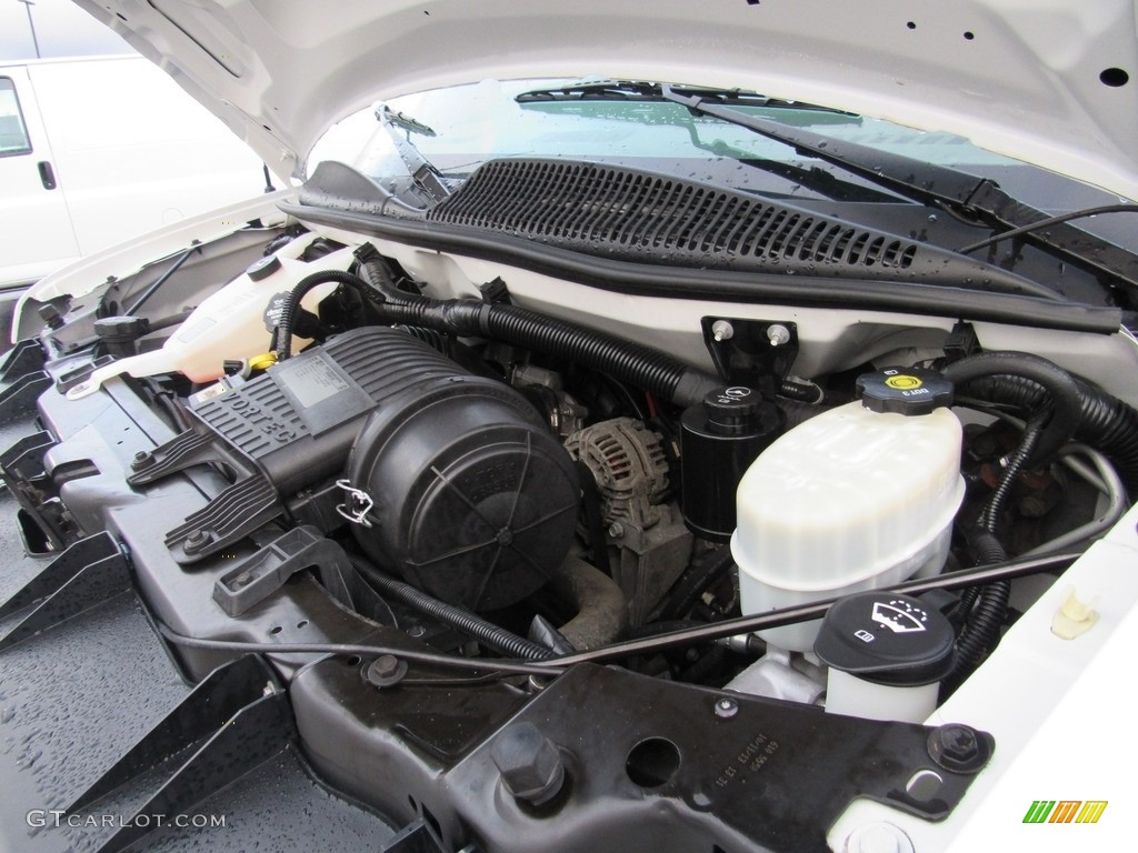 2014 Express 2500 Cargo WT - Summit White / Medium Pewter photo #33