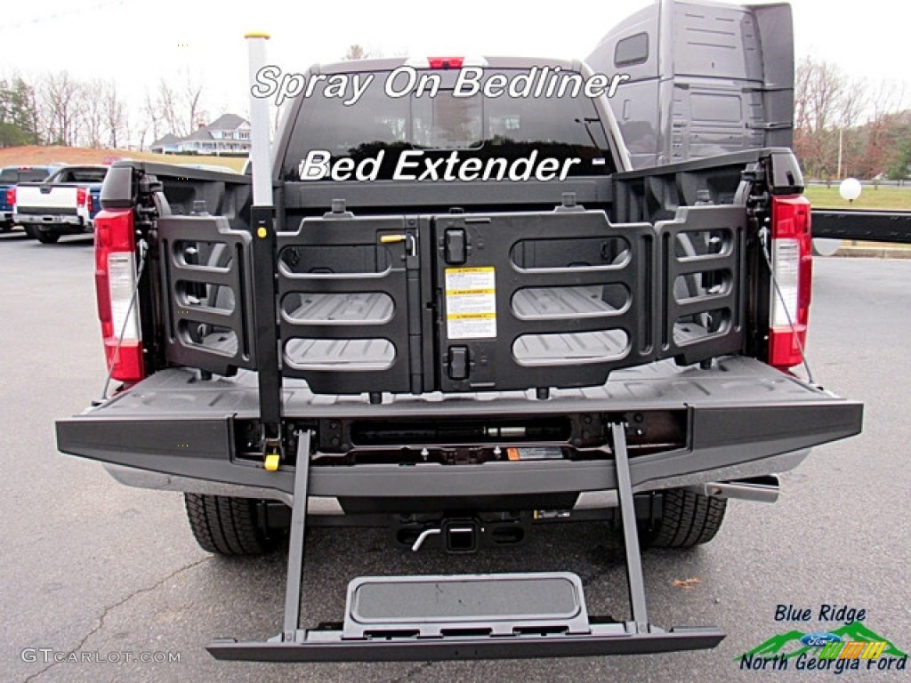 2018 F250 Super Duty Lariat Crew Cab 4x4 - Magma Red / Camel photo #13