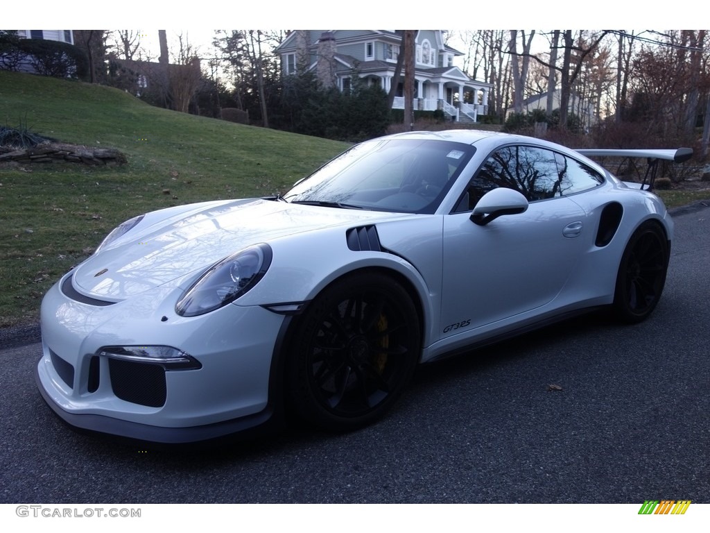 White Porsche 911