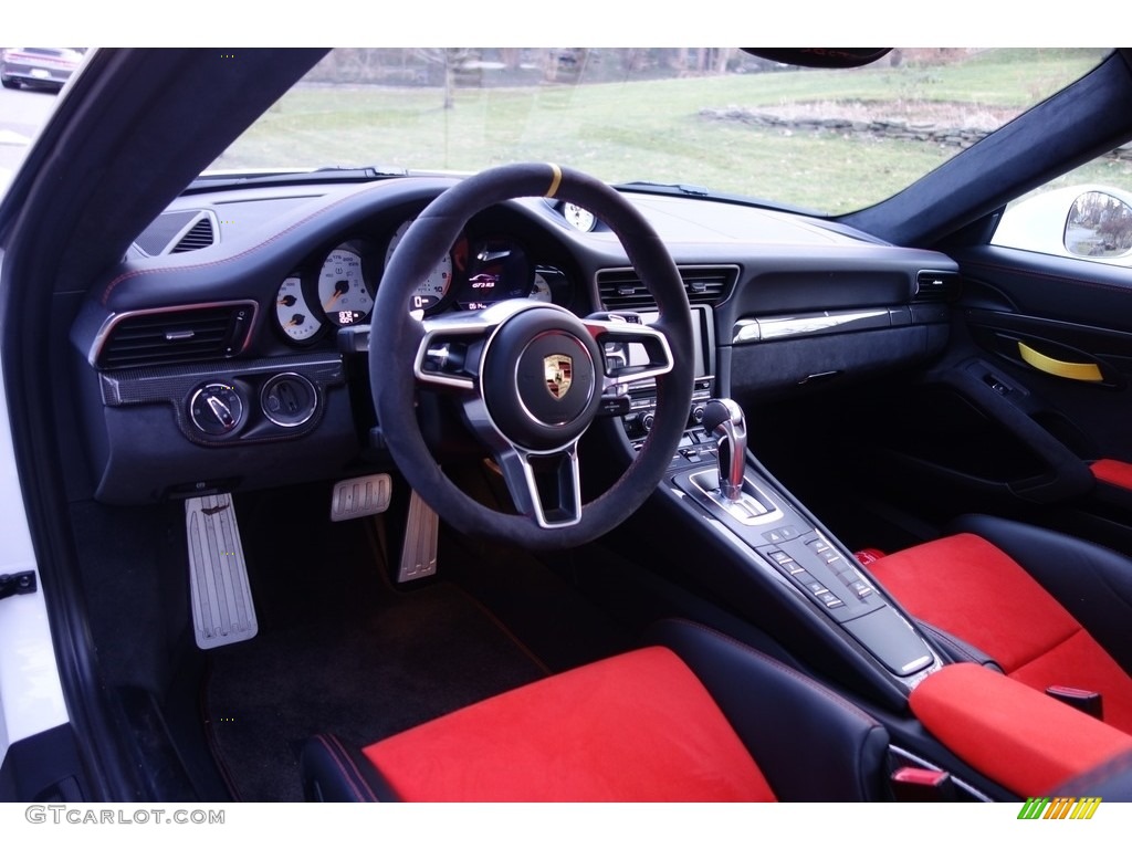 2016 Porsche 911 GT3 RS Black/Garnet Red Dashboard Photo #124596072