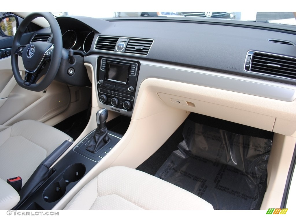2017 Volkswagen Passat S Sedan Cornsilk Beige Dashboard Photo #124601067