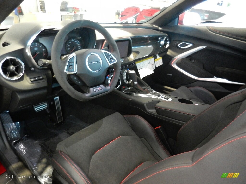 2018 Chevrolet Camaro ZL1 Coupe Front Seat Photo #124611115